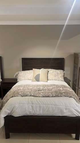 Magnussen Full Bedroom Set (3 Pcs) B430